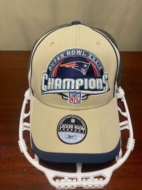 New England Patriots Super Bowl XXXIX 39  Champions Locker Room Reebok Cap O/S